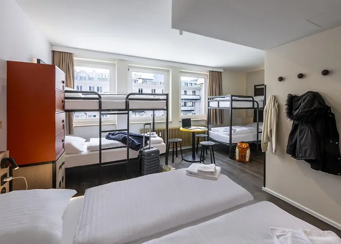 Meininger Zentrum מלון 3*