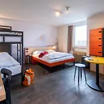 Hotel Meininger Zentrum 3*