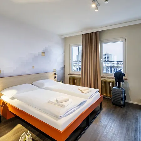 Meininger Center 3*