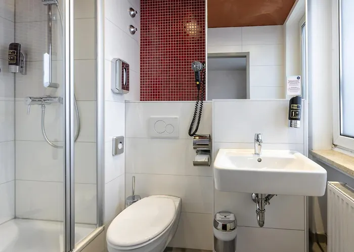 Hotel Meininger Zentrum 3*