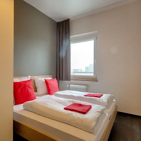 Hotel Meininger Zentrum 3*